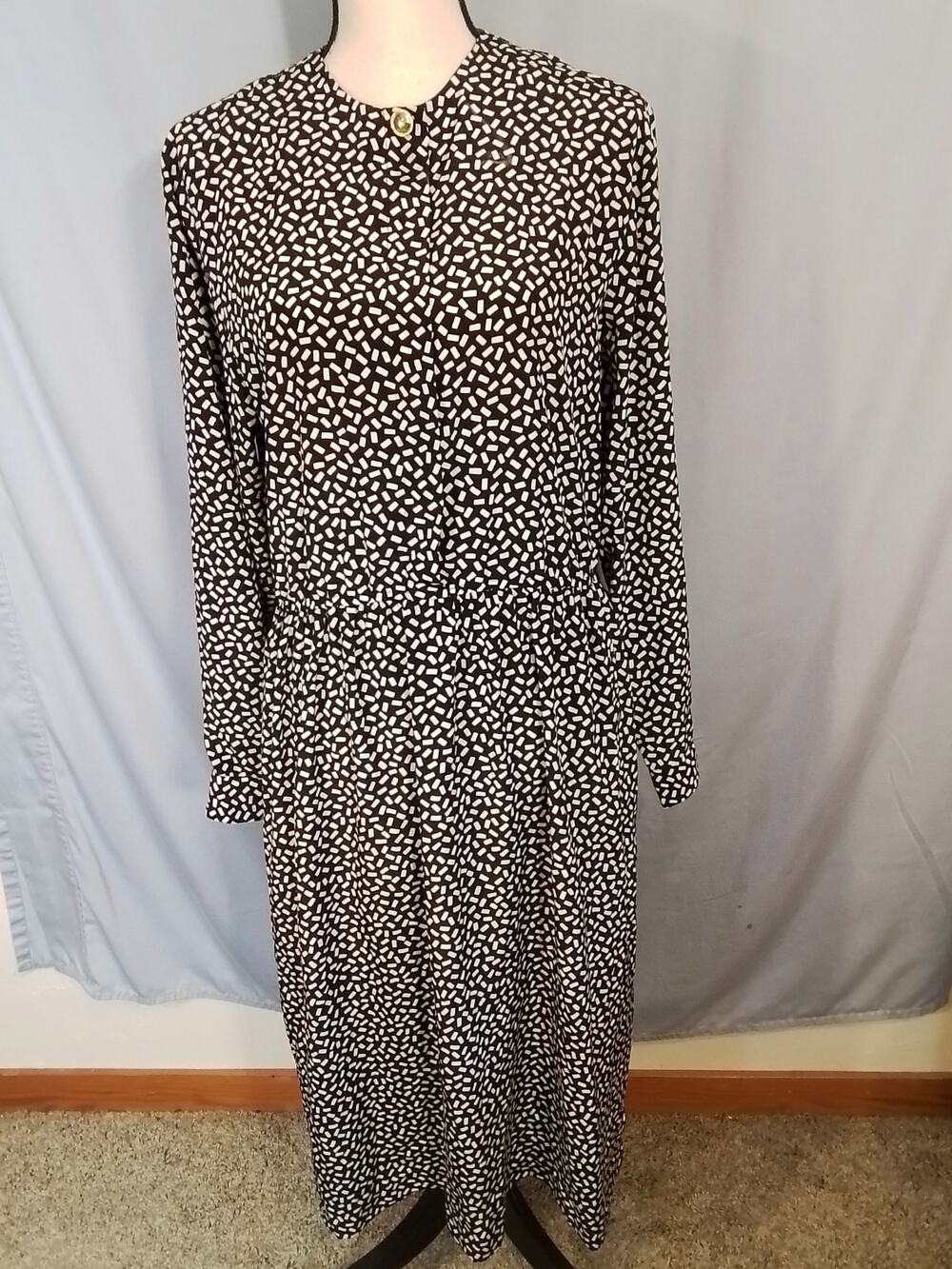 Nicole Summers Black and white dress.